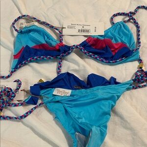 Beach bunny Cha Cha Cha bikini NWT